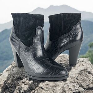 NWT Matisse Understated Done N Dusted Western ankle boots 7 Cowgirl Leather